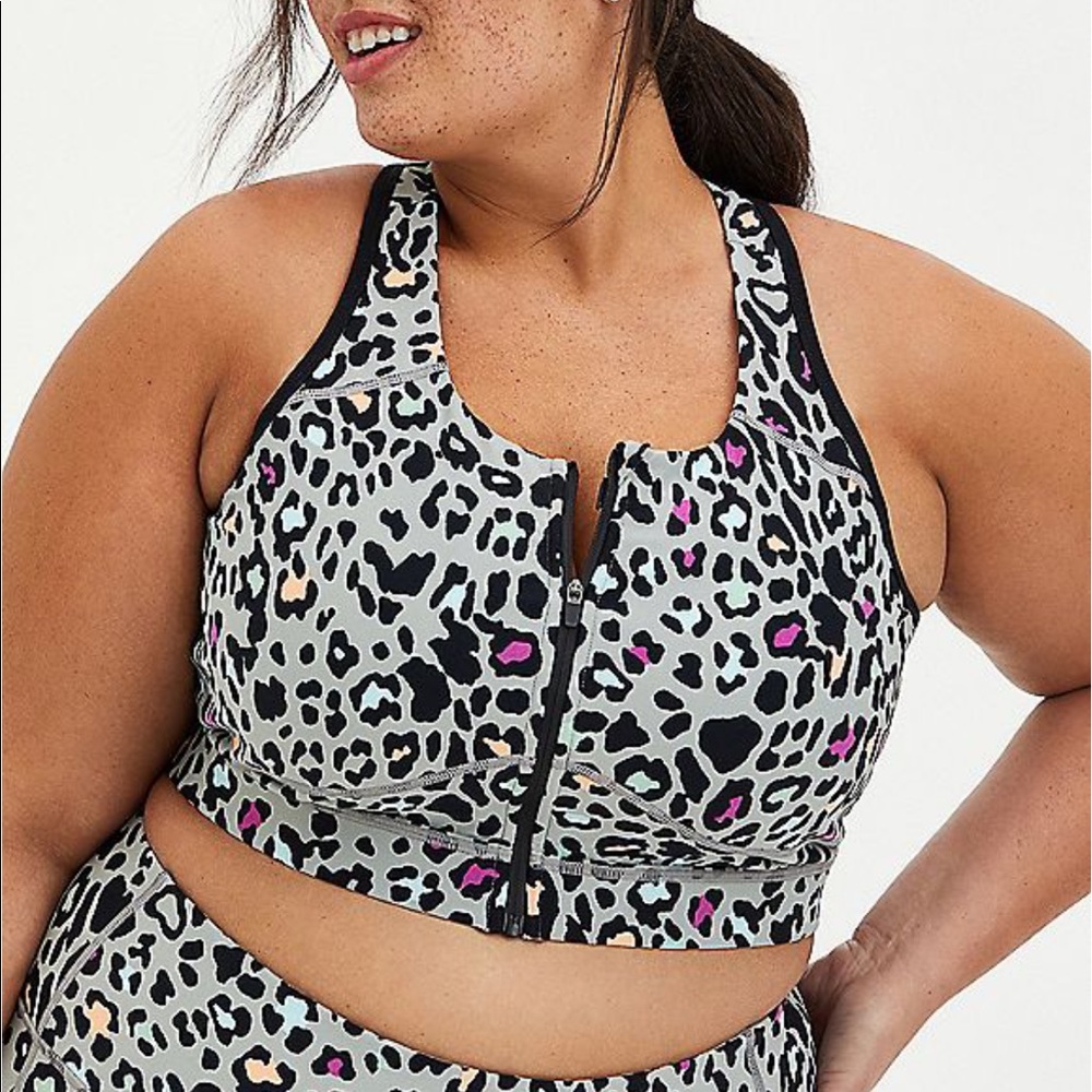 Torrid active leopard print sports bra